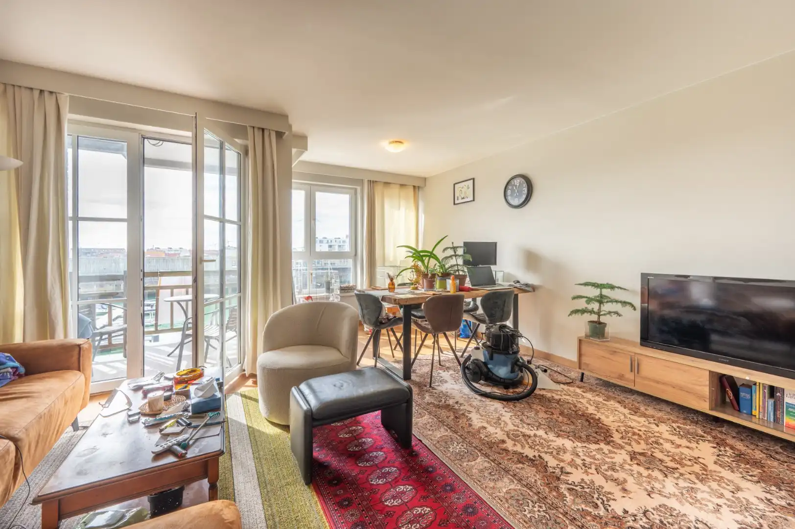 Zonnig appartement met 2 slaapkamers en terras met zicht op de jachthaven foto 2
