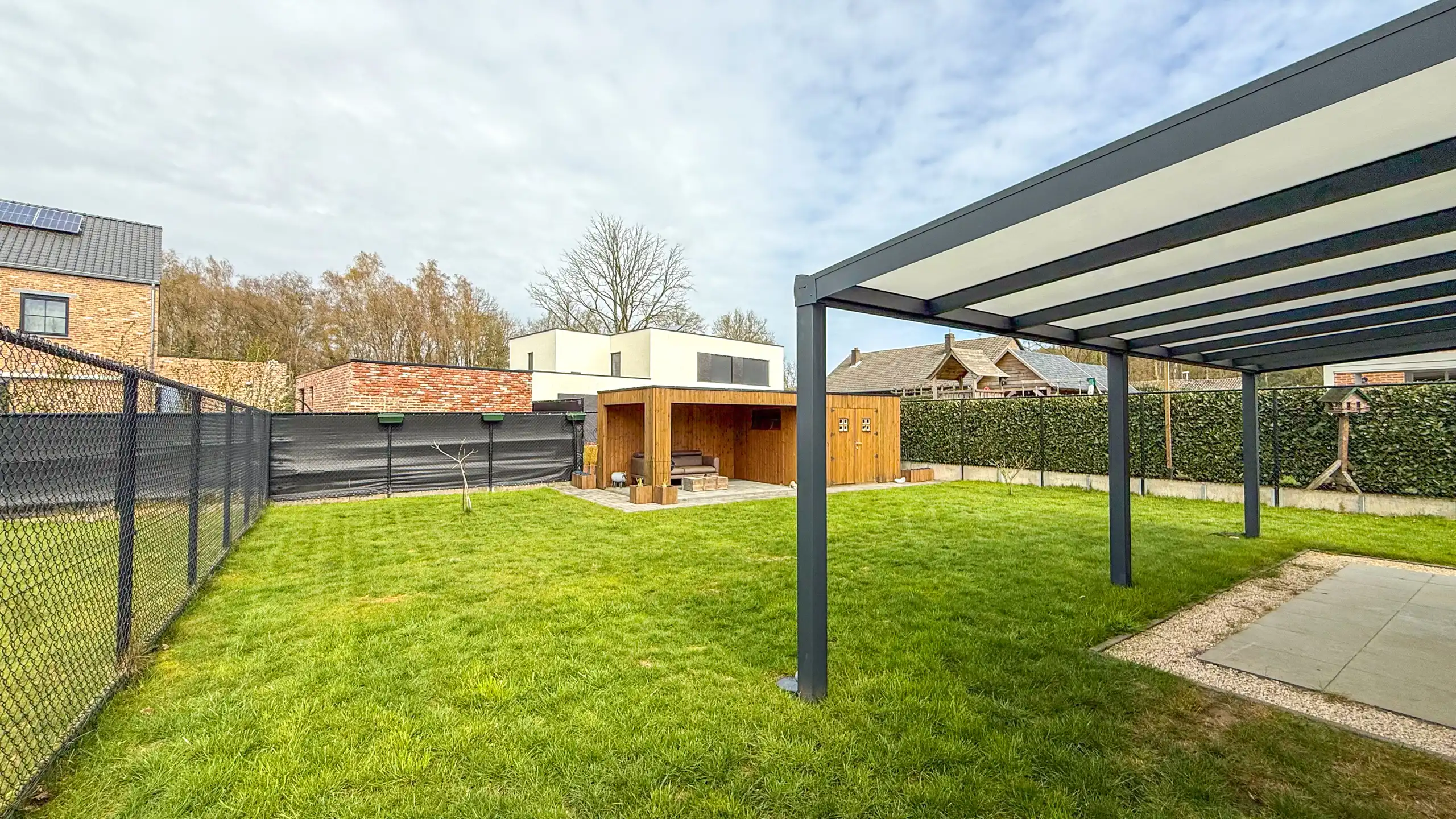 Instapklare energiezuinige woning (2020) met tuin en carport foto 43