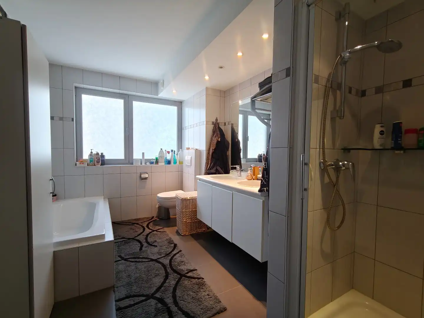 Ruime halfopen bebouwing met garage en 3 slaapkamers in Sint-Niklaas foto 10