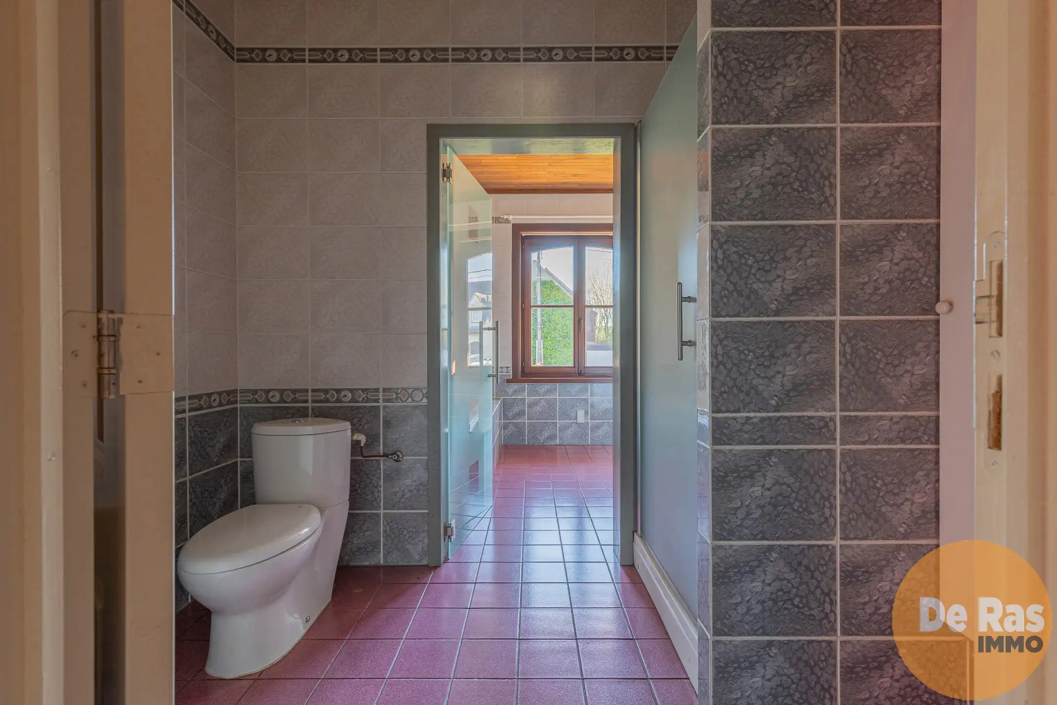 ERPE-MERE - Ruime villa met potentieel in rustige straat foto 9