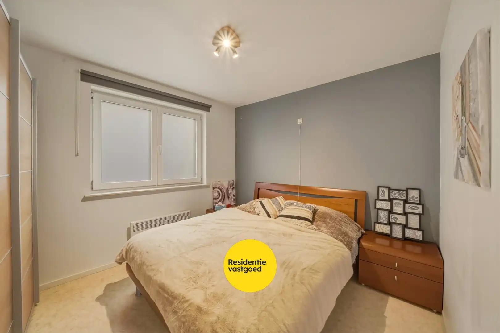 Instapklaar 3- slaapkamerappartement op toplocatie aan het strand! foto 13