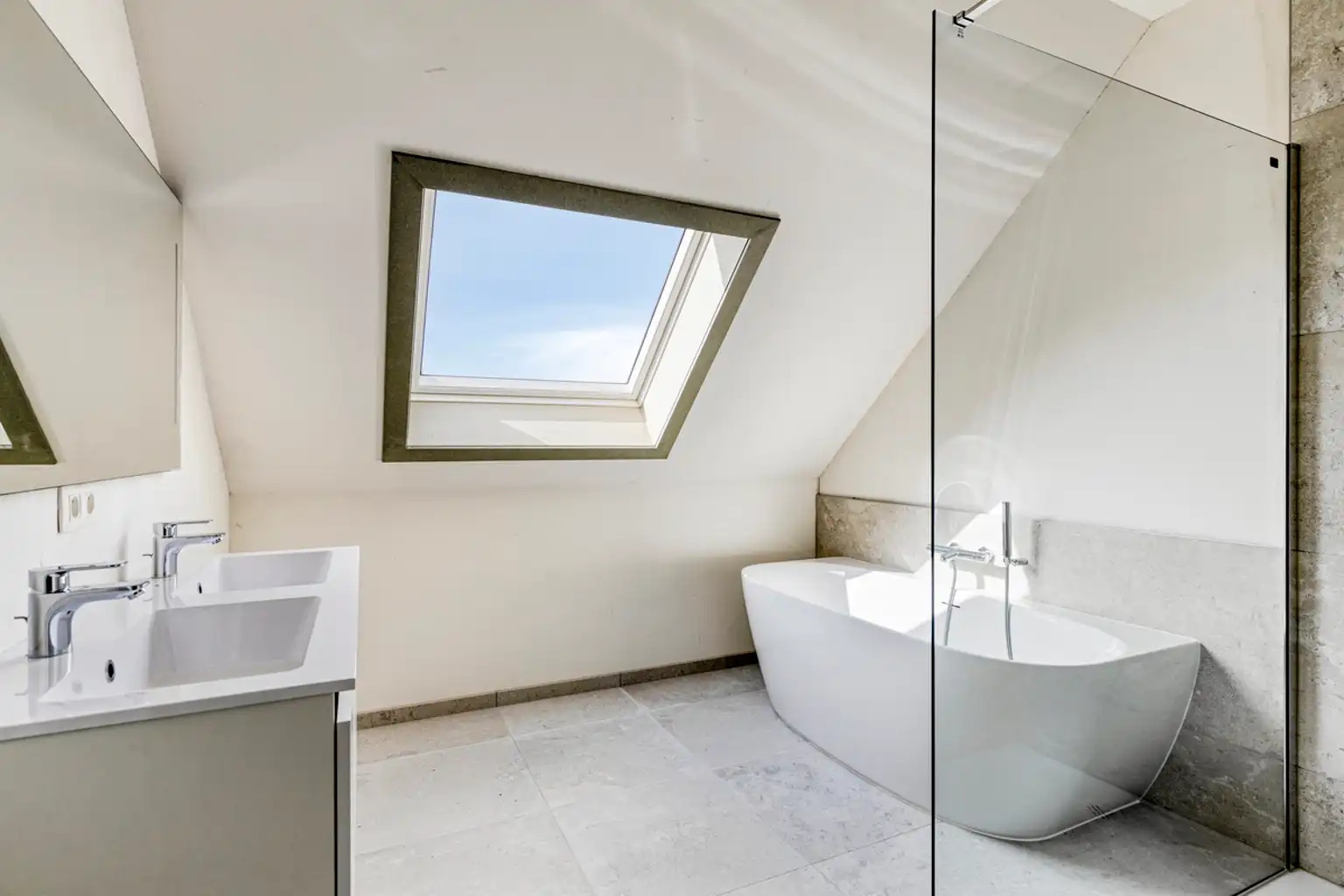 immo DAVID stelt voor: Nieuwbouwwoning met 4 slaapkamers  foto 15