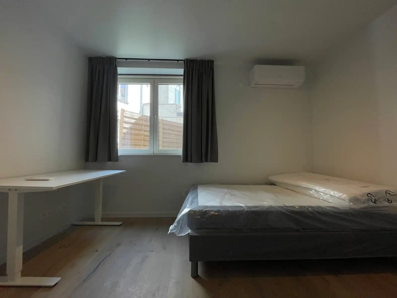 Kamer eigen sanitair regio Vismarkt!  foto 2