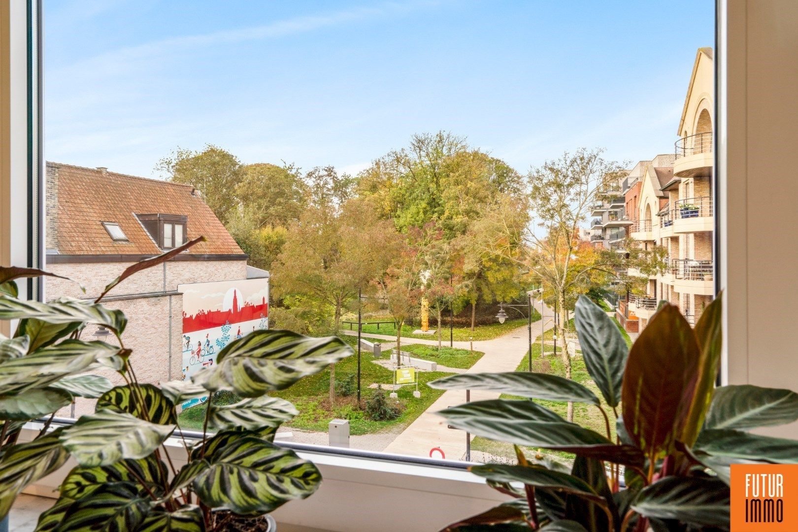 Prachtig gemoderniseerd 2-slpk appartement tegenover Stadspark foto 3