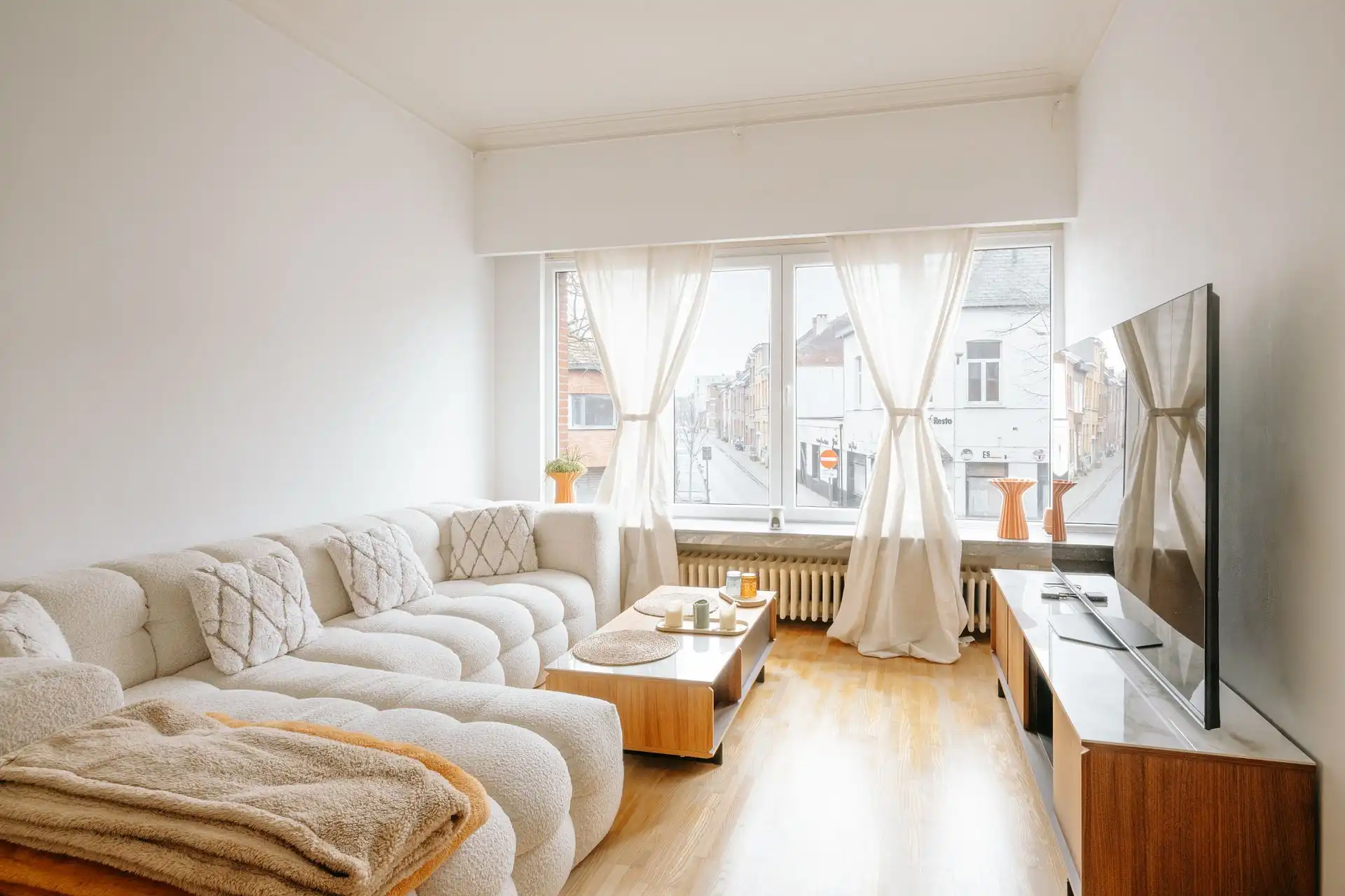 Verzorgd 2-slaapkamerappartement nabij De Bist! foto 5