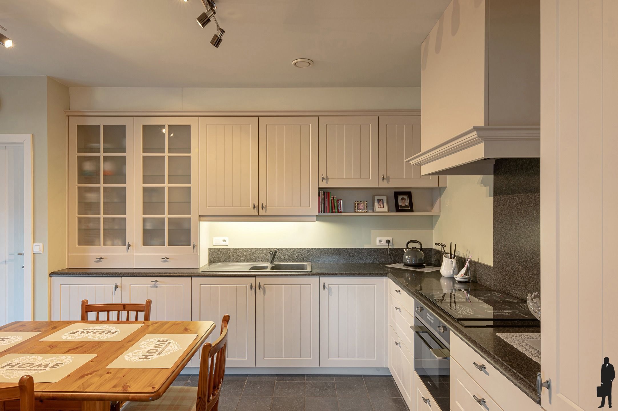 Wonen met het gezin in alle comfort - villa op topligging foto 9