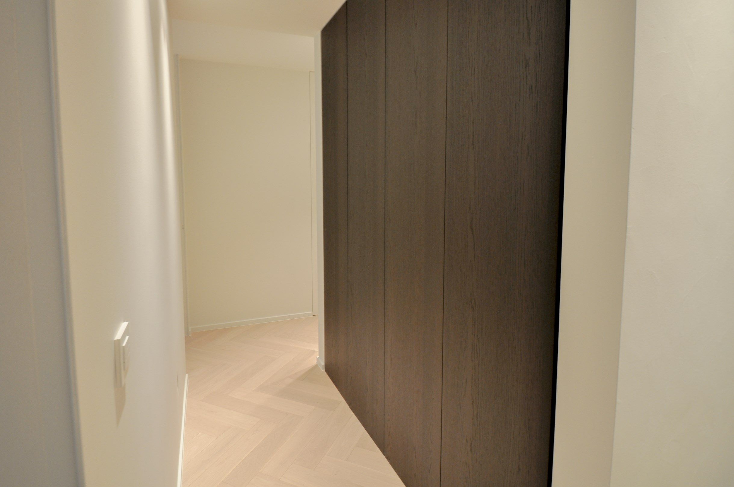 Uitzonderlijk, tijdloos volledig gerenoveerd appartement met een open zicht . foto 14