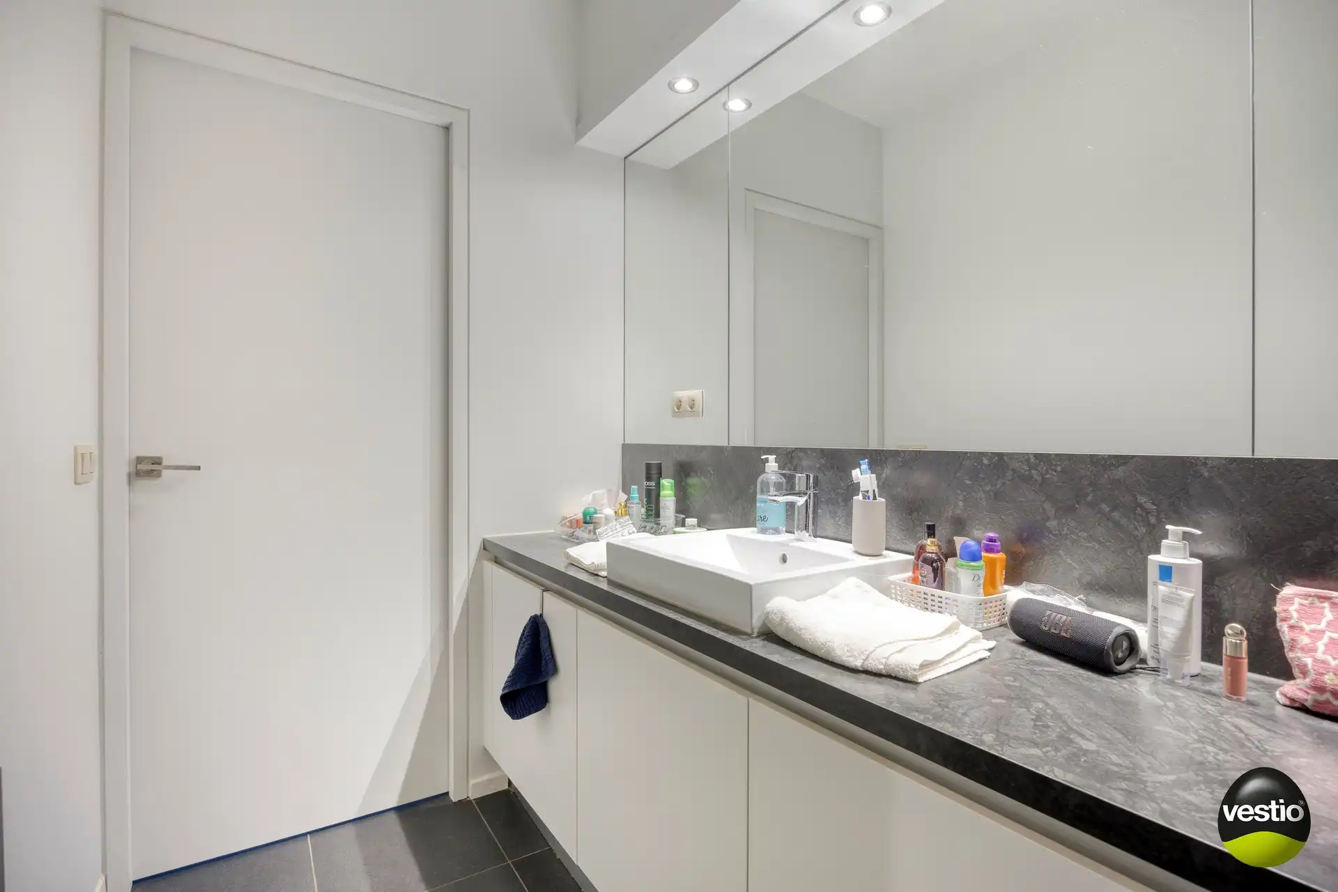 Instapklaar en stijlvol 1,5-slaapkamerappartement in de levendige Aldestraat – hartje Hasselt foto 12
