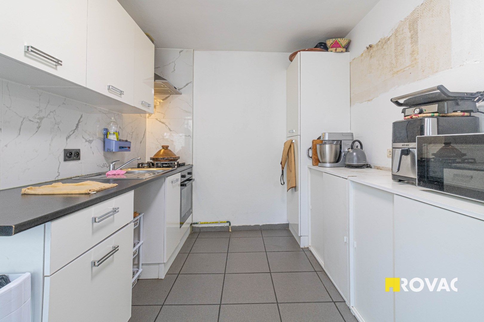 Ruime woning met 3 slaapkamers en dakterras in centrum Roeselare foto 10