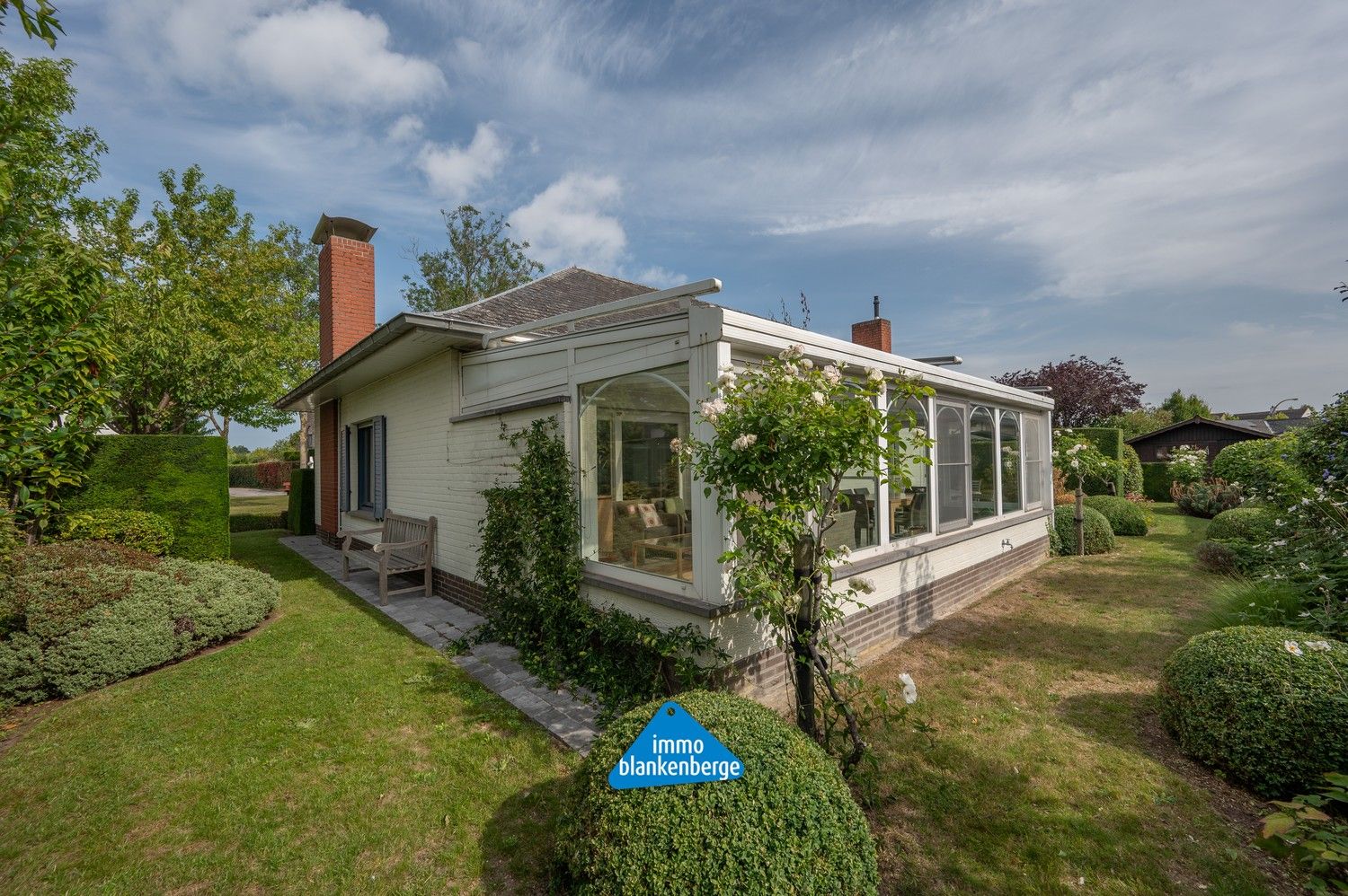 Ruime alleenstaande bungalow met tuin in rustige wijk foto 10