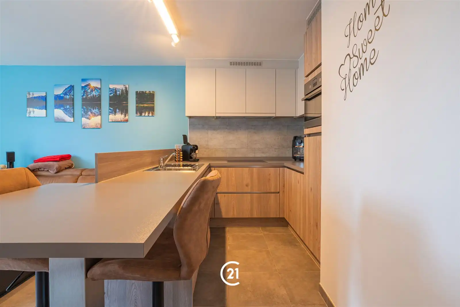 Modern 1-slaapkamerappartement met terras en parkeerplaats foto 4