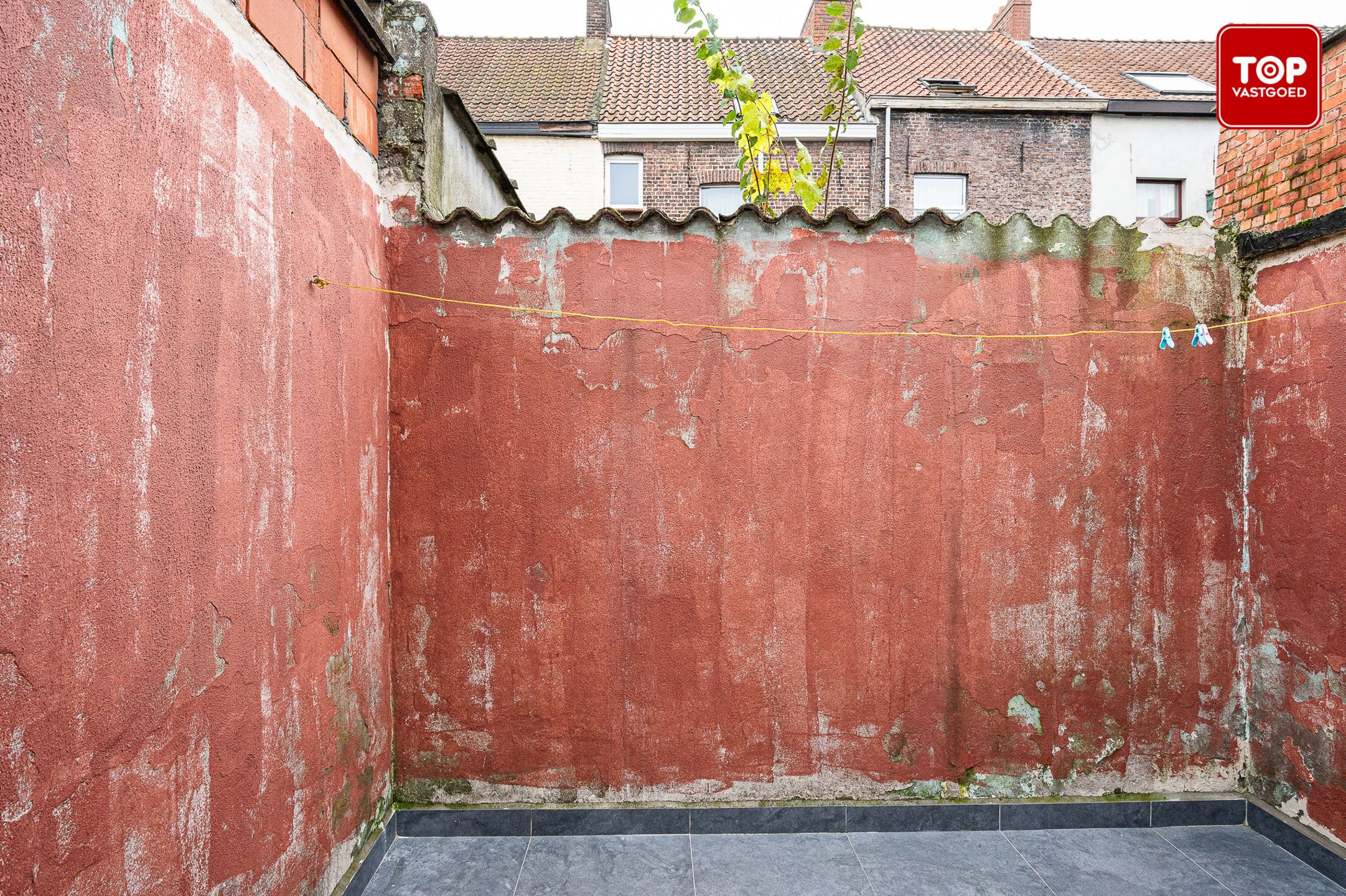 Instapklare stadswoning met 4 slaapkamers en ruime koer. foto 18