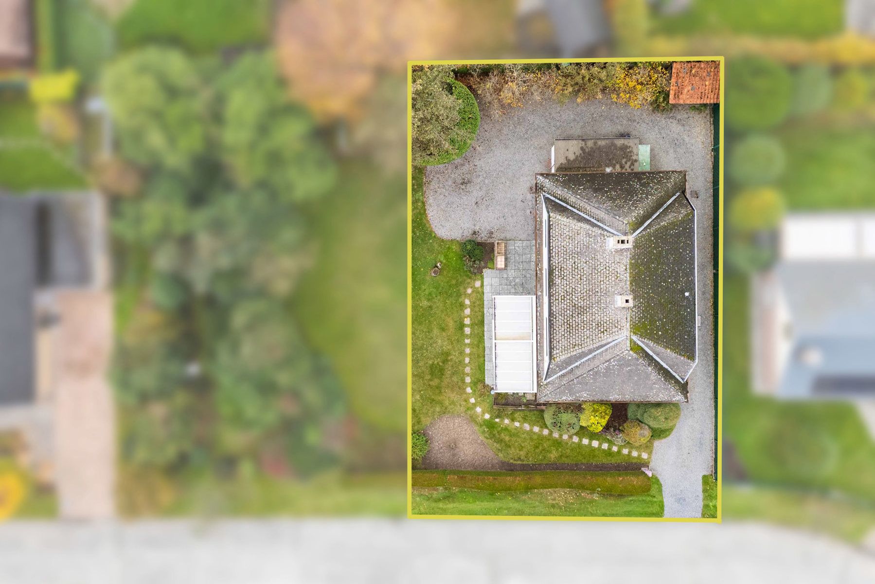 Leuke te renoveren retro villa foto 23