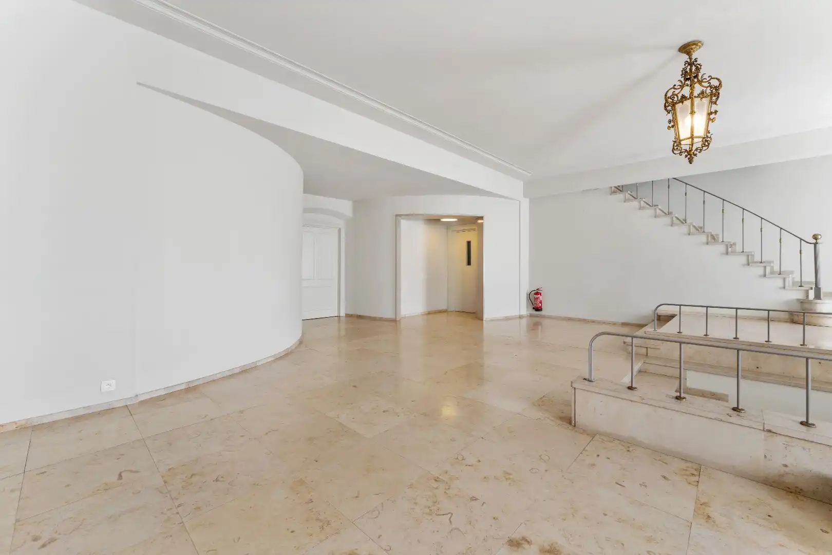 Luxueus villa-appartement foto 3