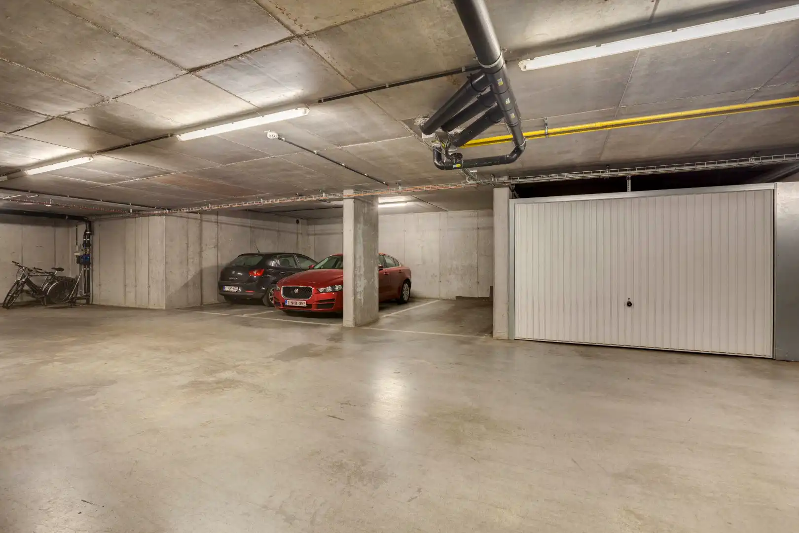 Instapklaar modern appartement  met terras en ondergrondse staanplaats foto 16