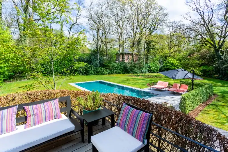Unieke karaktervolle villa met parktuin, zwembad en een zee van ruimte,luxe alom! foto 14