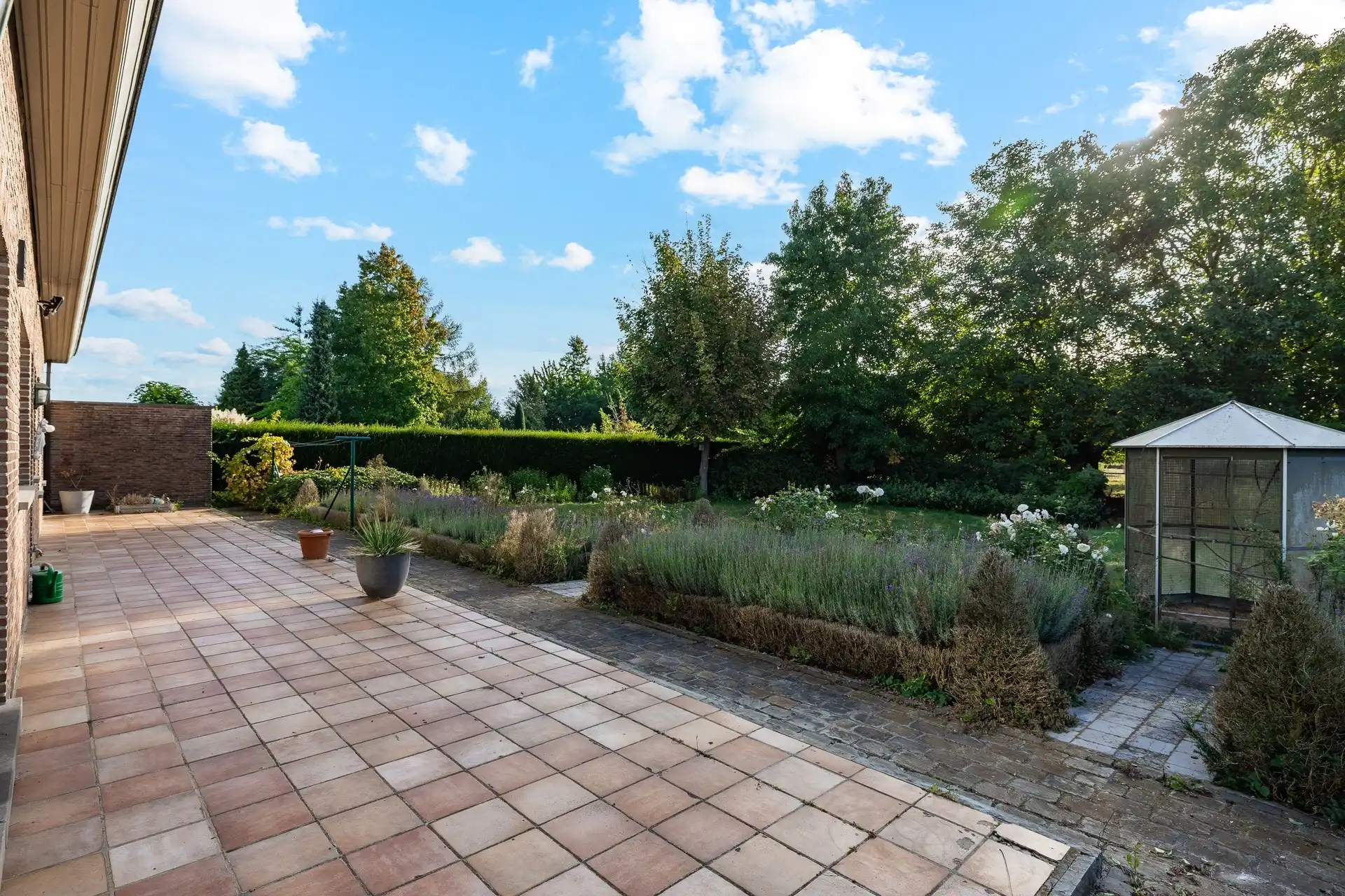 Charmante villa met panoramisch zicht op een toplocatie foto 43