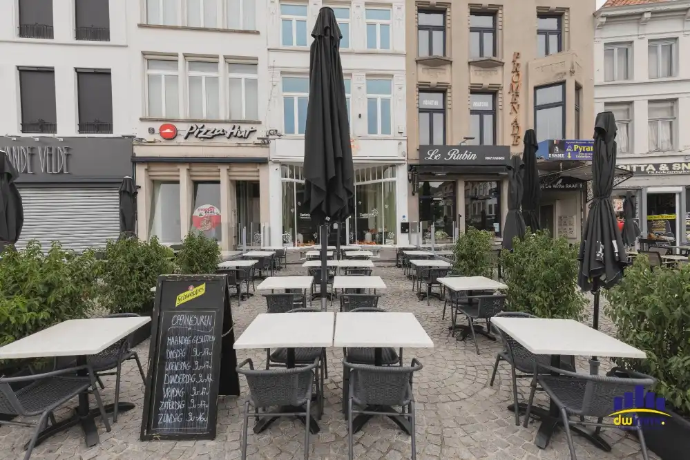 Prachtige, volledig vernieuwde ontbijt- en brunchzaak op een toplocatie in het hart van Oudenaarde. foto 3