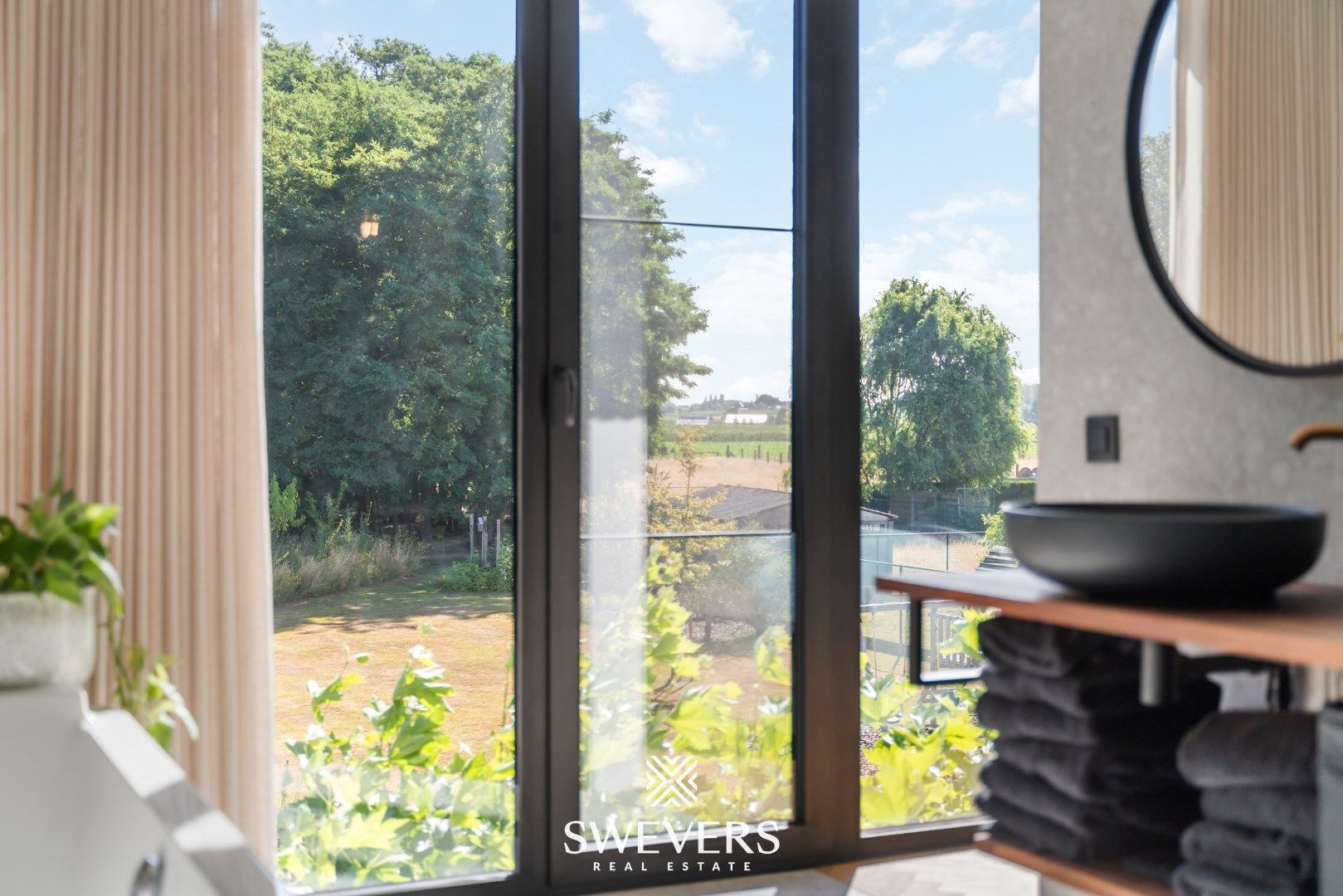Landelijk wonen in stijl en luxe in de Leeuwbeekstraat foto 21
