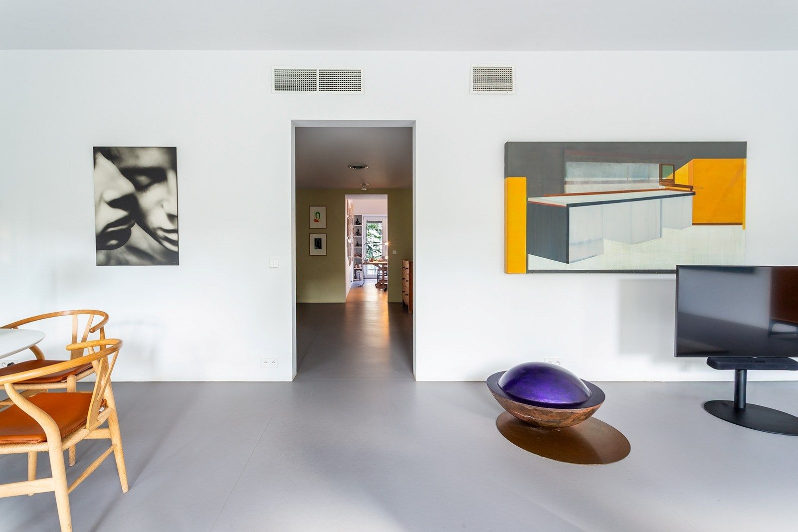 Architecturale parel met een zee van ruimte foto 10