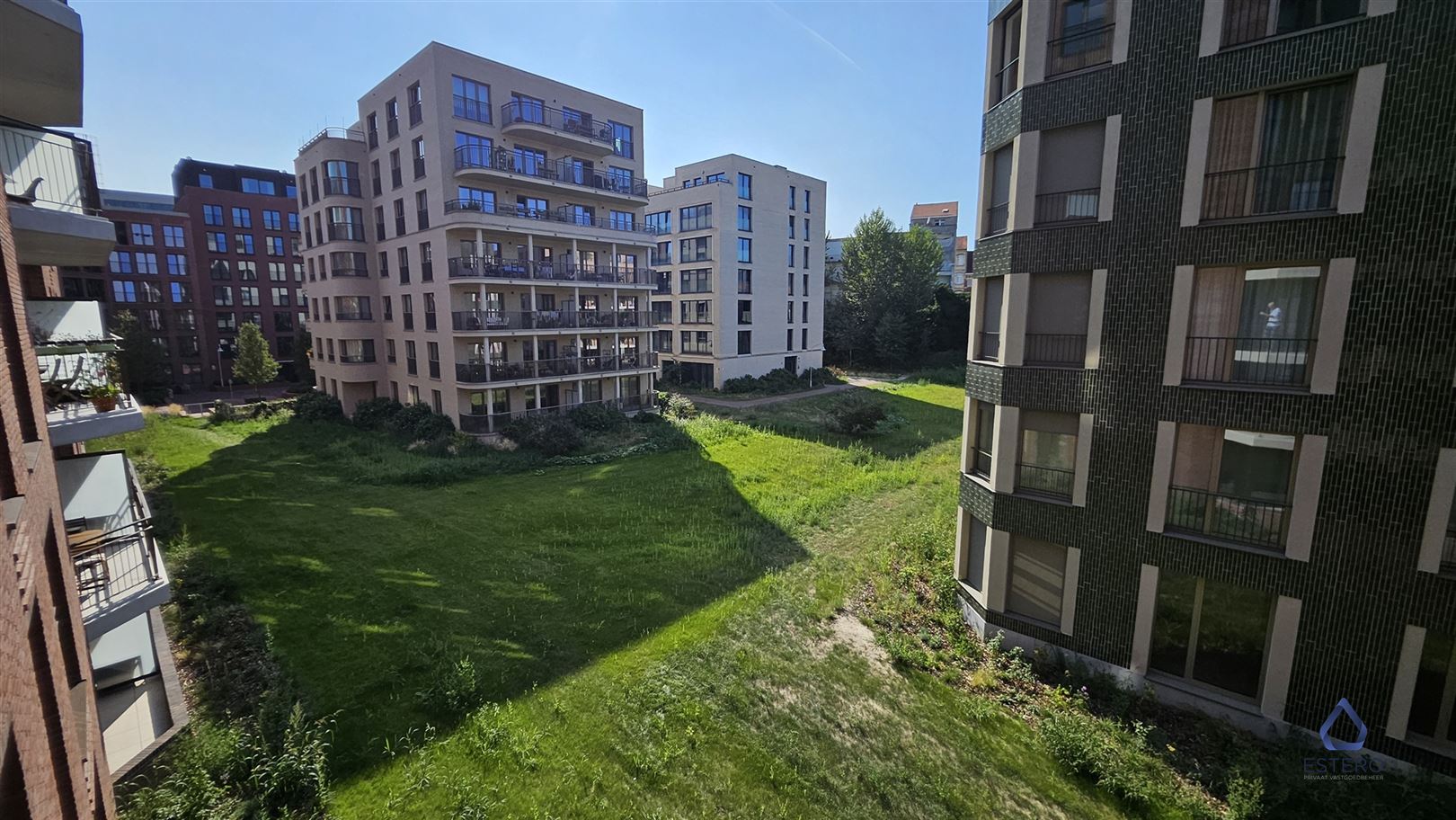 Modern nieuwbouwappt 2-SLK met Terras te Tour & Taxis foto 17