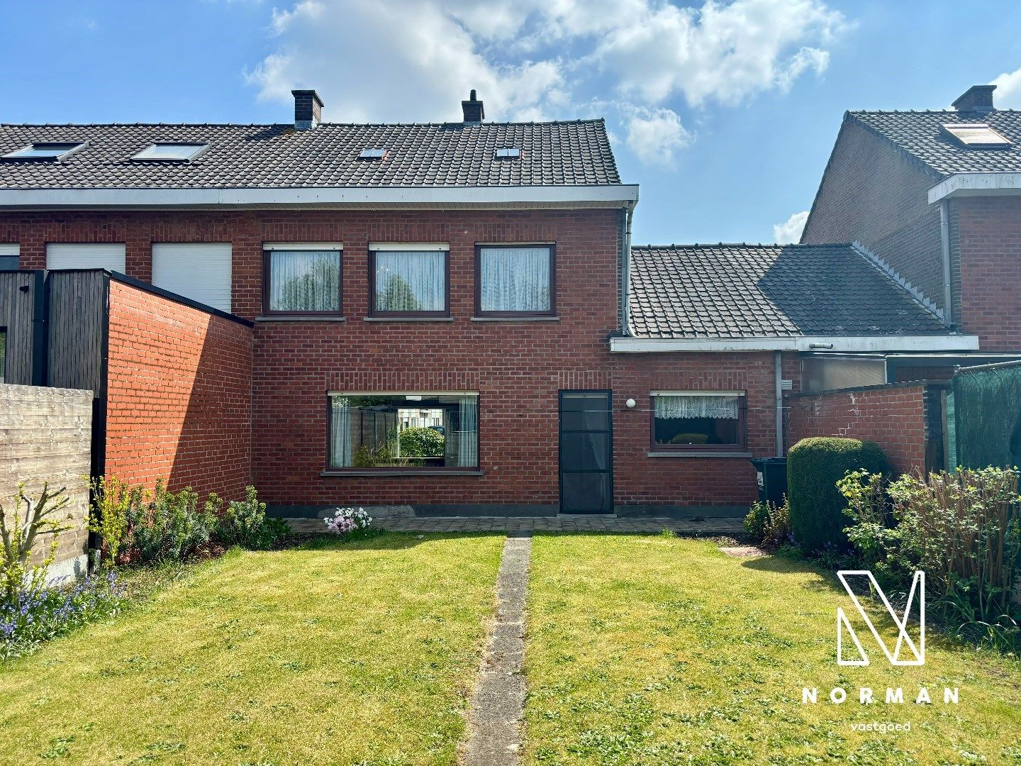 Stevige woning met 3 slpk op mooie locatie in Kuurne! foto 6