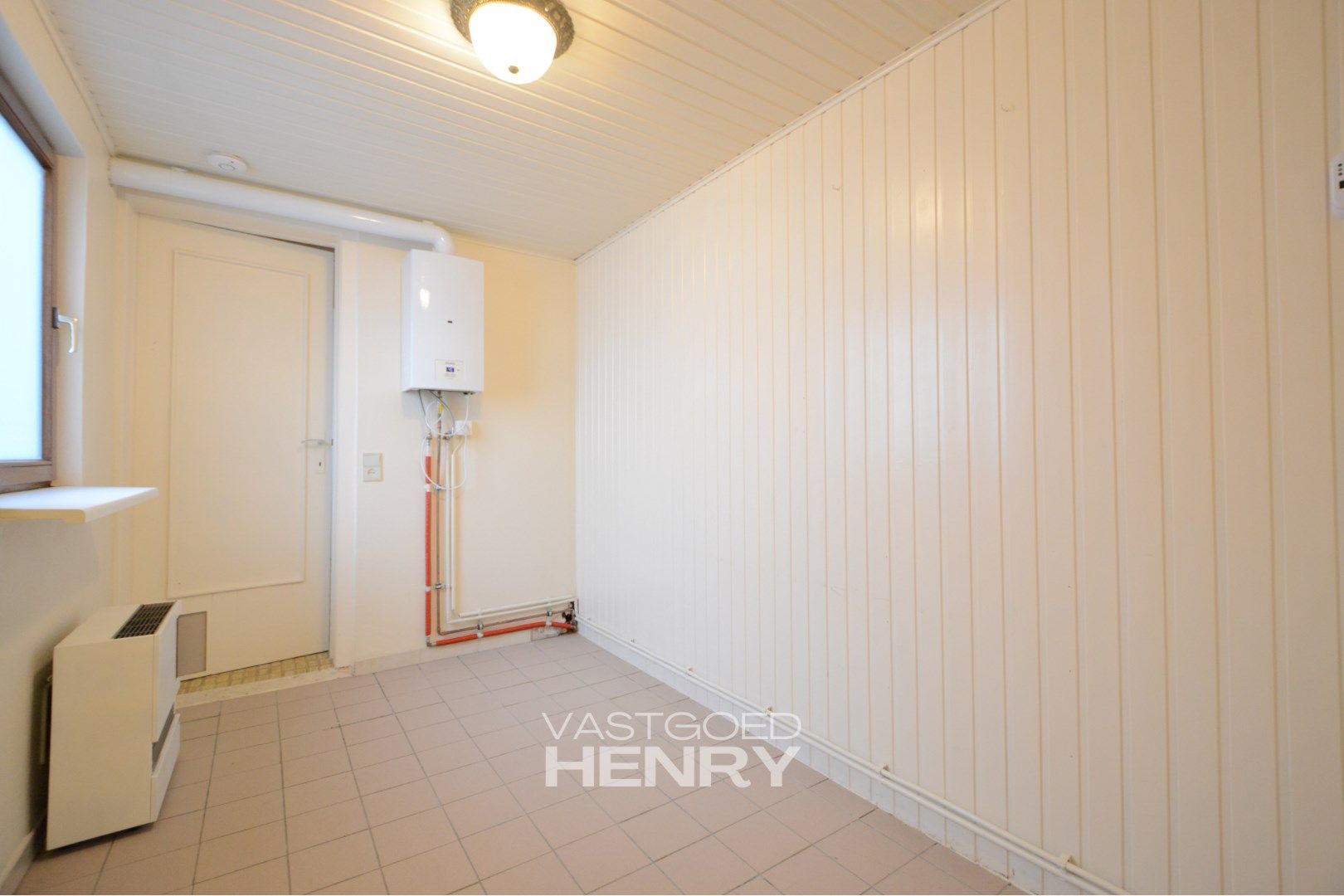 Te huur: Instapklare woning met ruime garage foto 13