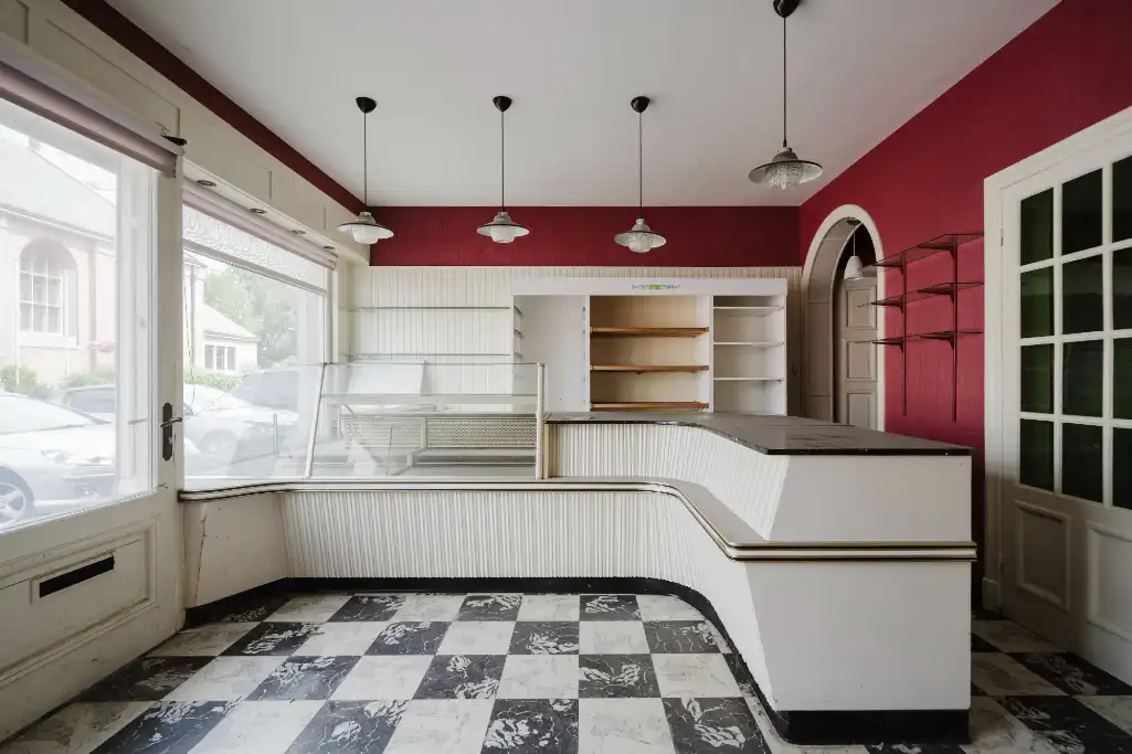 Unieke handelsopportuniteit op het Kerkplein van Sint-Eloois-Winkel foto 4