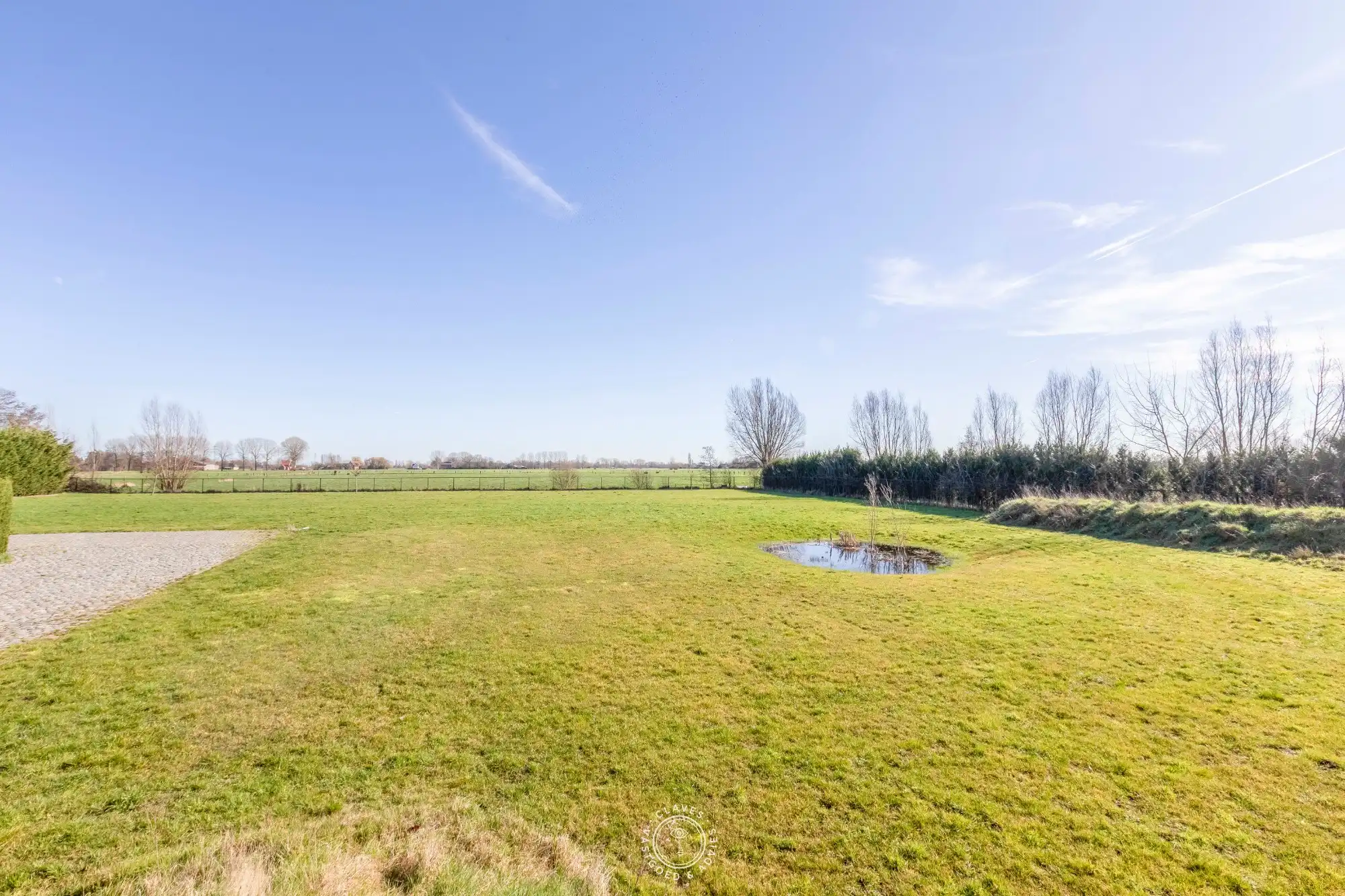 Open bebouwing met loods op uitzonderlijk perceel van +10.000 m² met adembenemend uitzicht foto 5