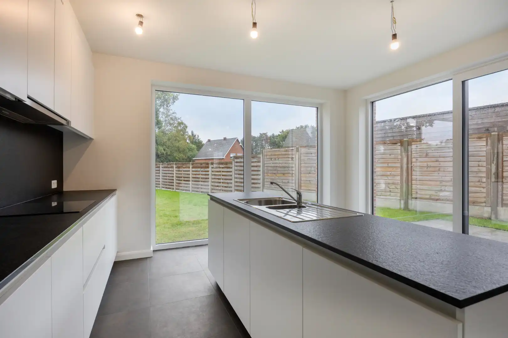 Kwalitatief afgewerkte en ruime nieuwbouw (HOB) met 3 ruime slpks op 412 m² te Olen ! foto 9
