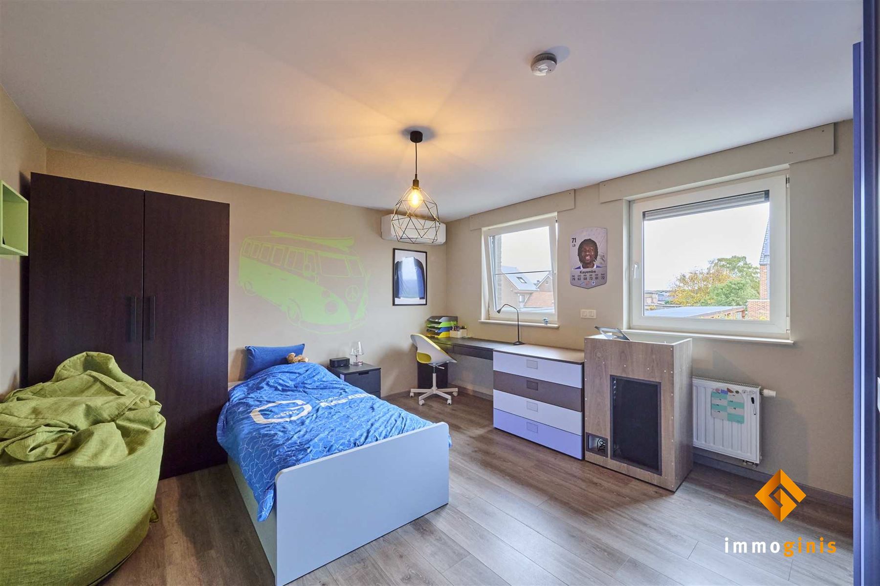 Recente, moderne woning met 3 à 4 slaapkamers en zwembad op perceel van 5a01ca, in een doodlopende straat. foto 18