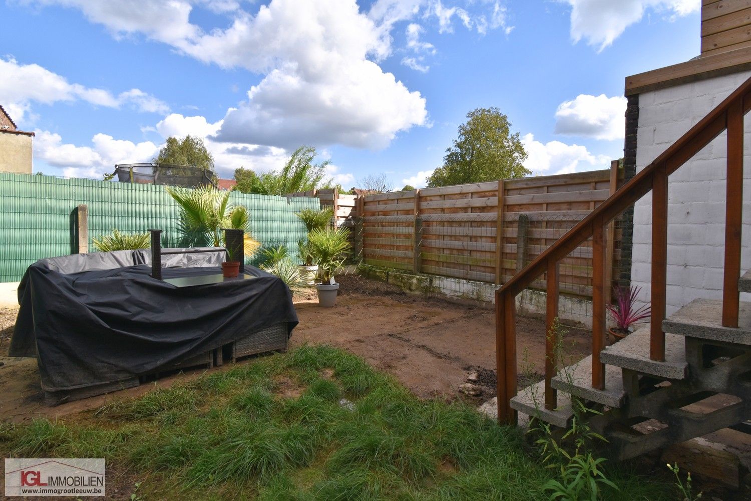 Goed gelegen rijwoning met 3 slaapkamers, tuin en garage foto 14