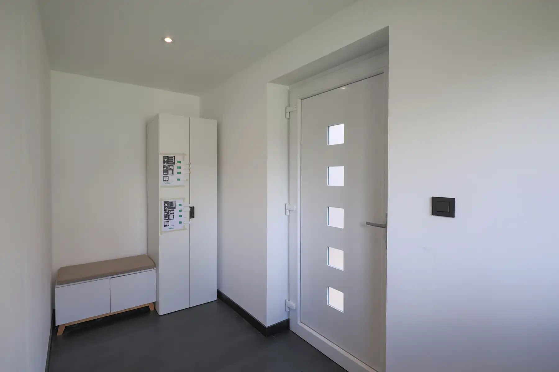Instapklare halfopen bebouwing met gunstig EPC te Hove foto 3
