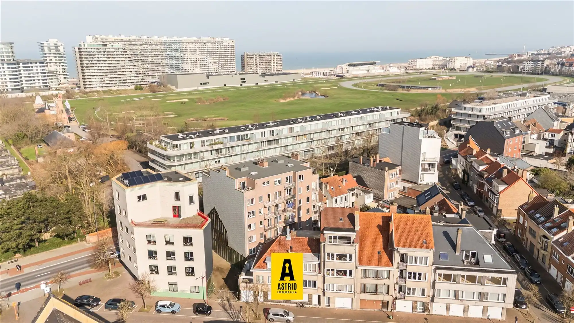 Leuk appartement met ruim terras! foto 24