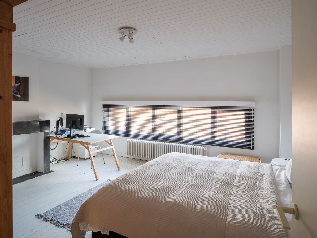 Instapklare gezinswoning met vier slaapkamers nabij de Bijlokesite foto 14