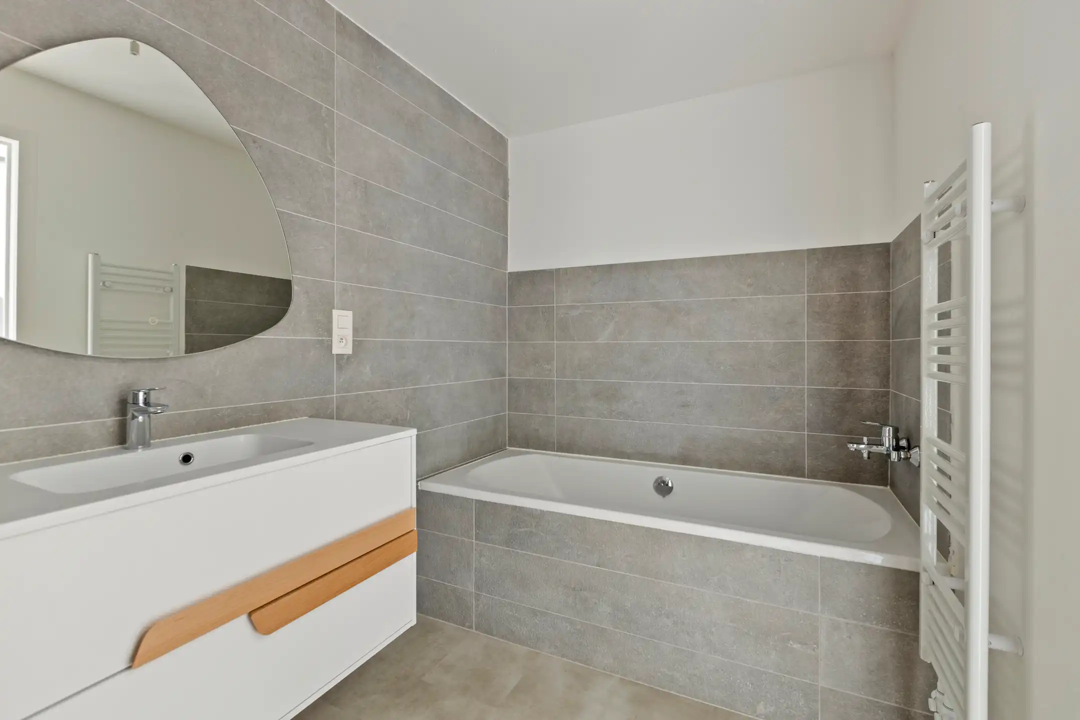 Woning met 4 slaapkamers, 2 badkamers en 2 autostaanplaatsen foto 17