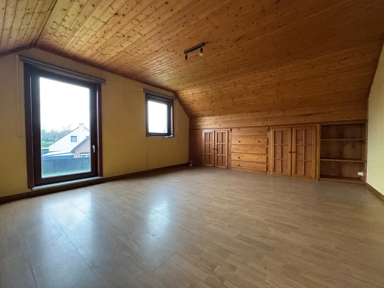 Te renoveren woning op een mooi perceel van 9a78ca foto 27