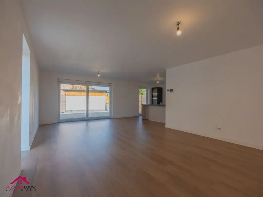 Gelijkvloers appartement met ruim terras foto 19