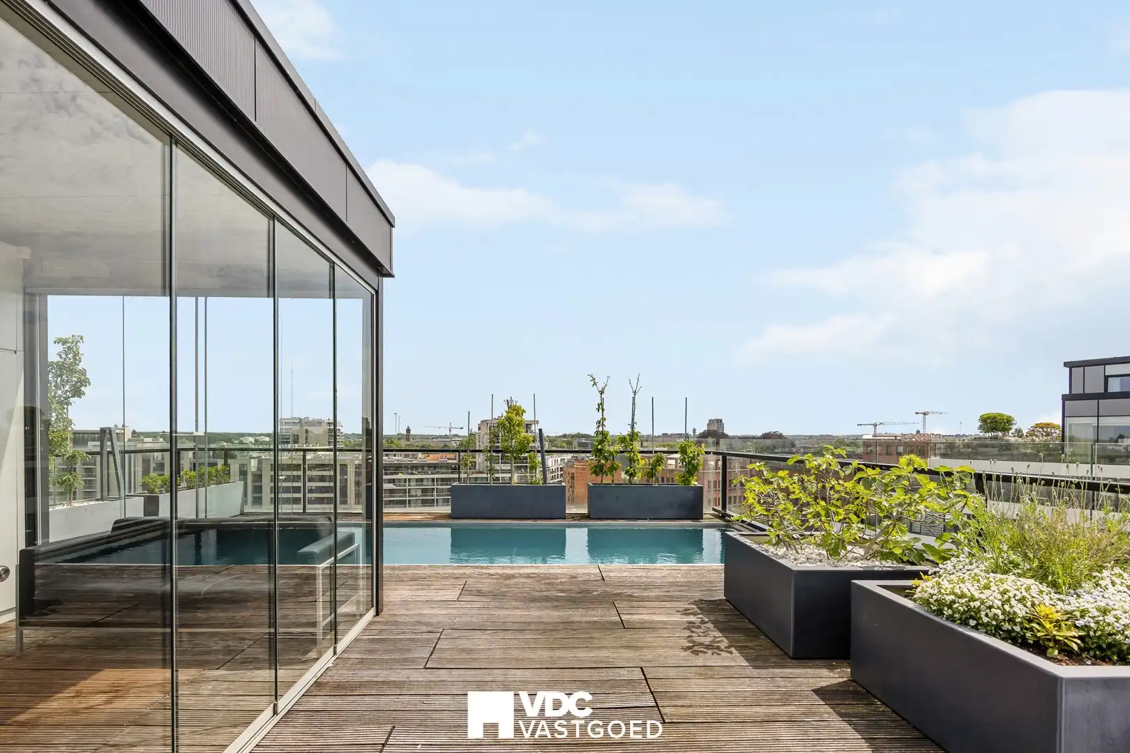 Exclusief duplex-penthouse met panoramisch zwembad – Zuidzicht Hasselt foto 16
