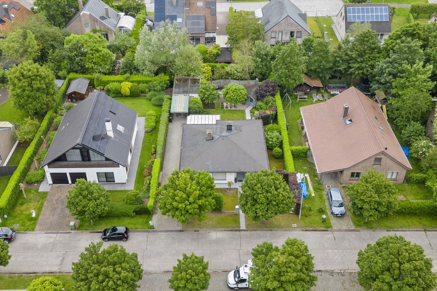 Fantastisch onderhouden bungalow in residentiële wijk foto 29