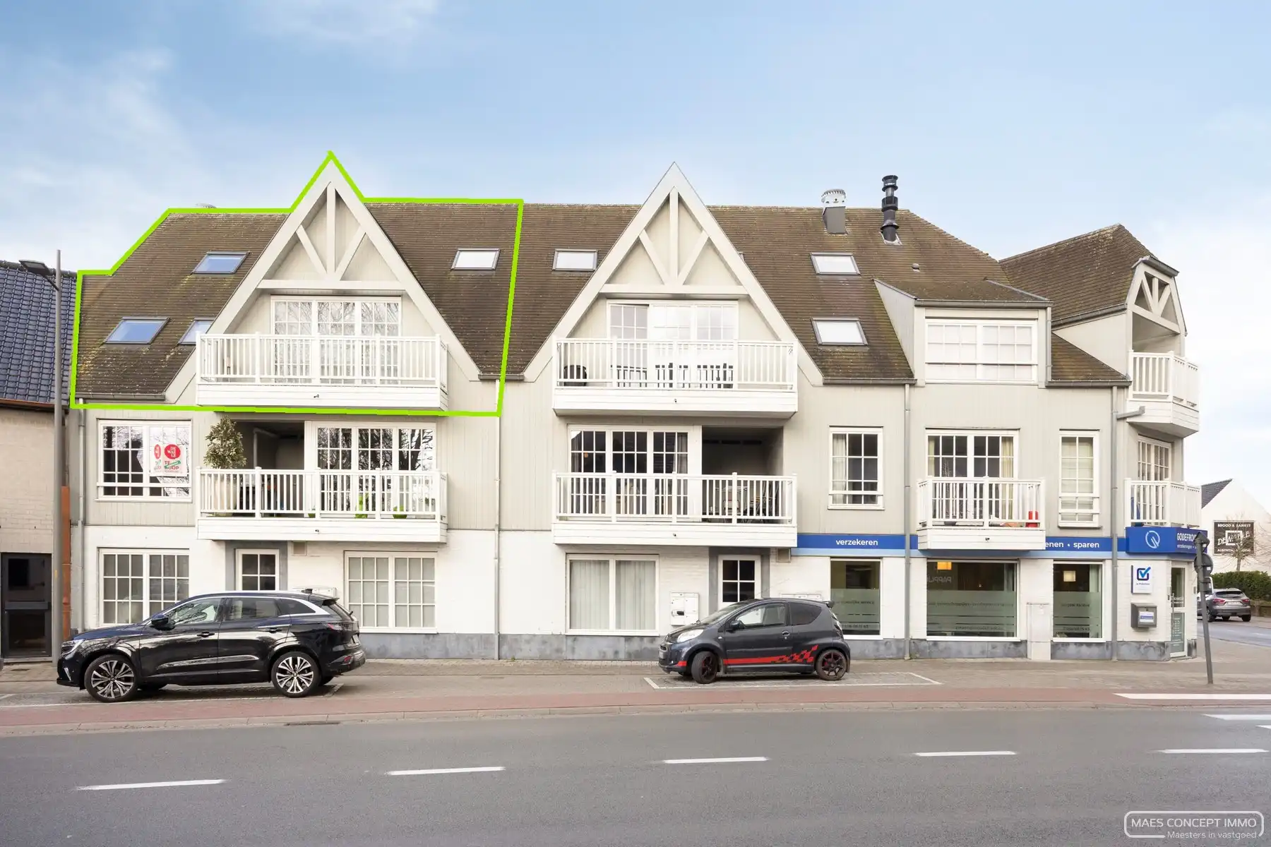 Duplex appartement te koop in Ingooigem met 2 slk, 2 badkamers en garage foto 3