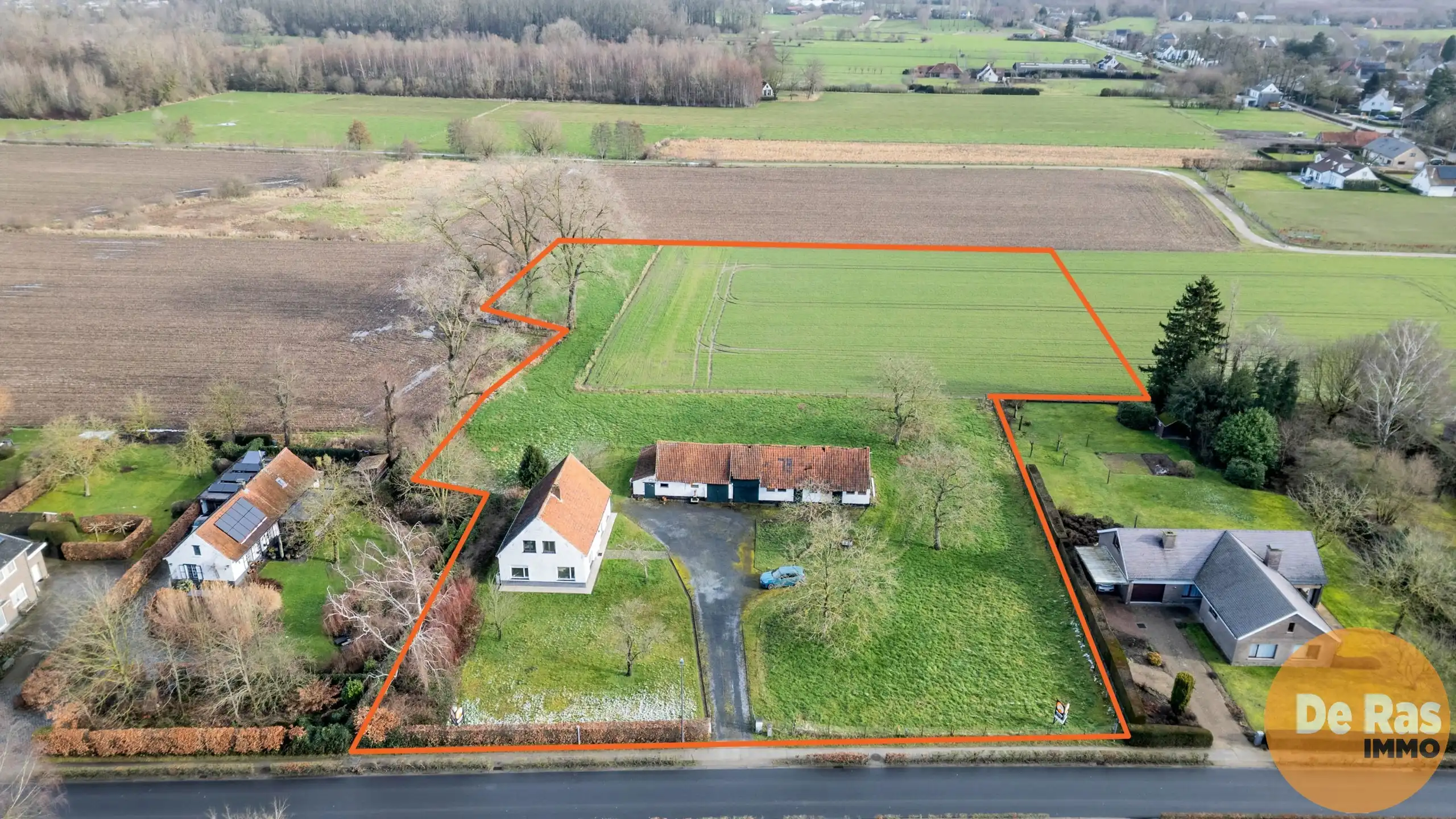 SINT-MARTENS-LATEM – Unieke projectgrond voor 3 villa’s foto {{pictureIndex}}