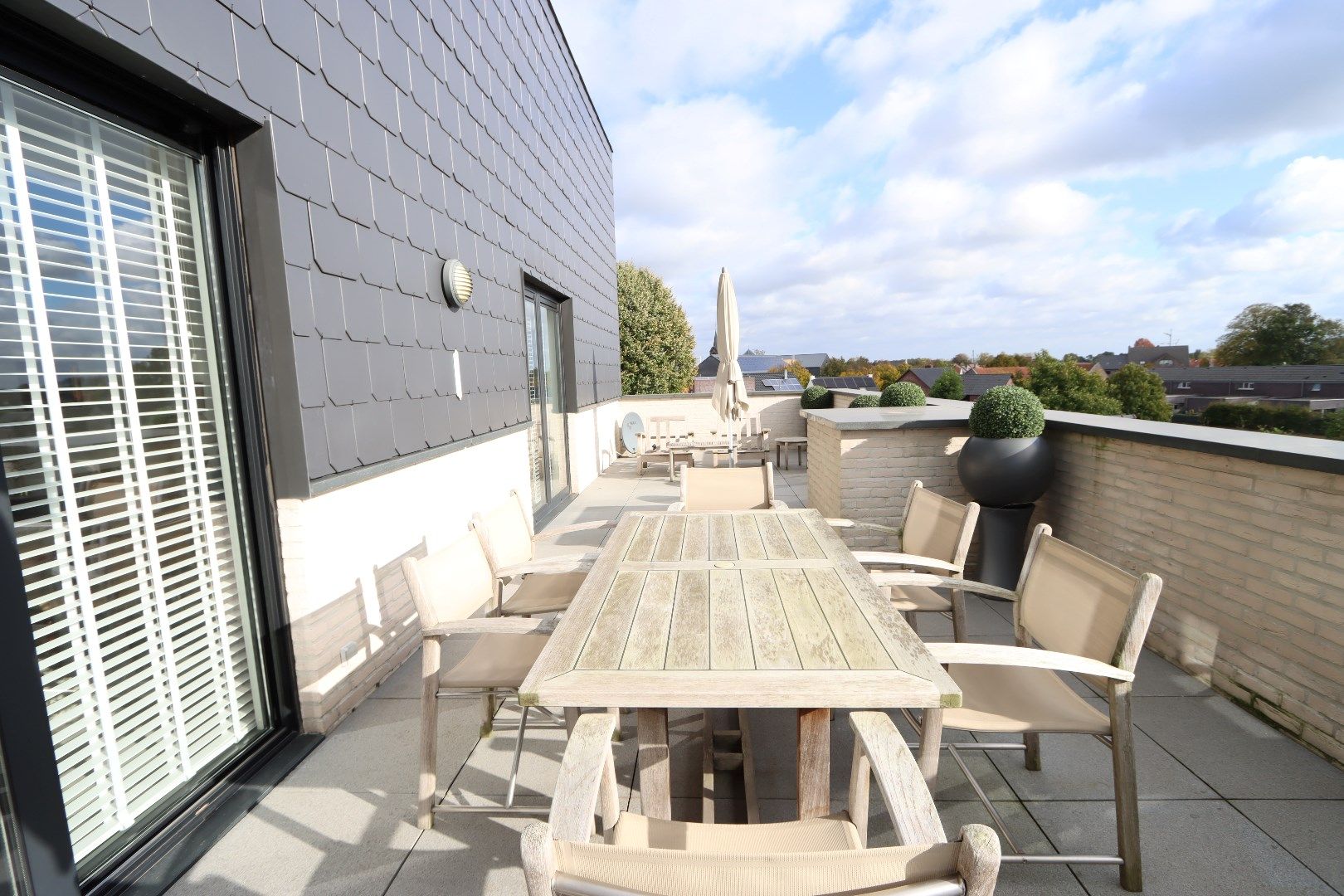 Royaal duplex-penthouse met twee slaapkamers, twee badkamers en ruime terrassen met alle privacy foto 22