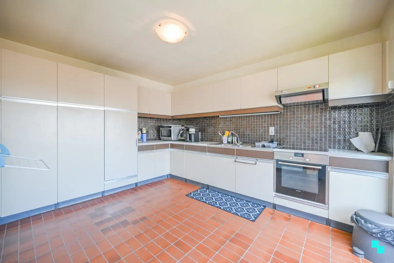 Tweeslaapkamerappartement met garage op een rustige locatie in Beveren-Leie foto 8