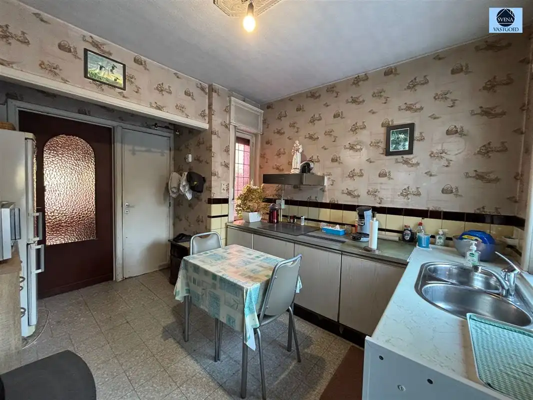 SOLIDE TE RENOVEREN WONING MET 3 SLAAPKAMERS, GARAGE EN TUIN foto 5