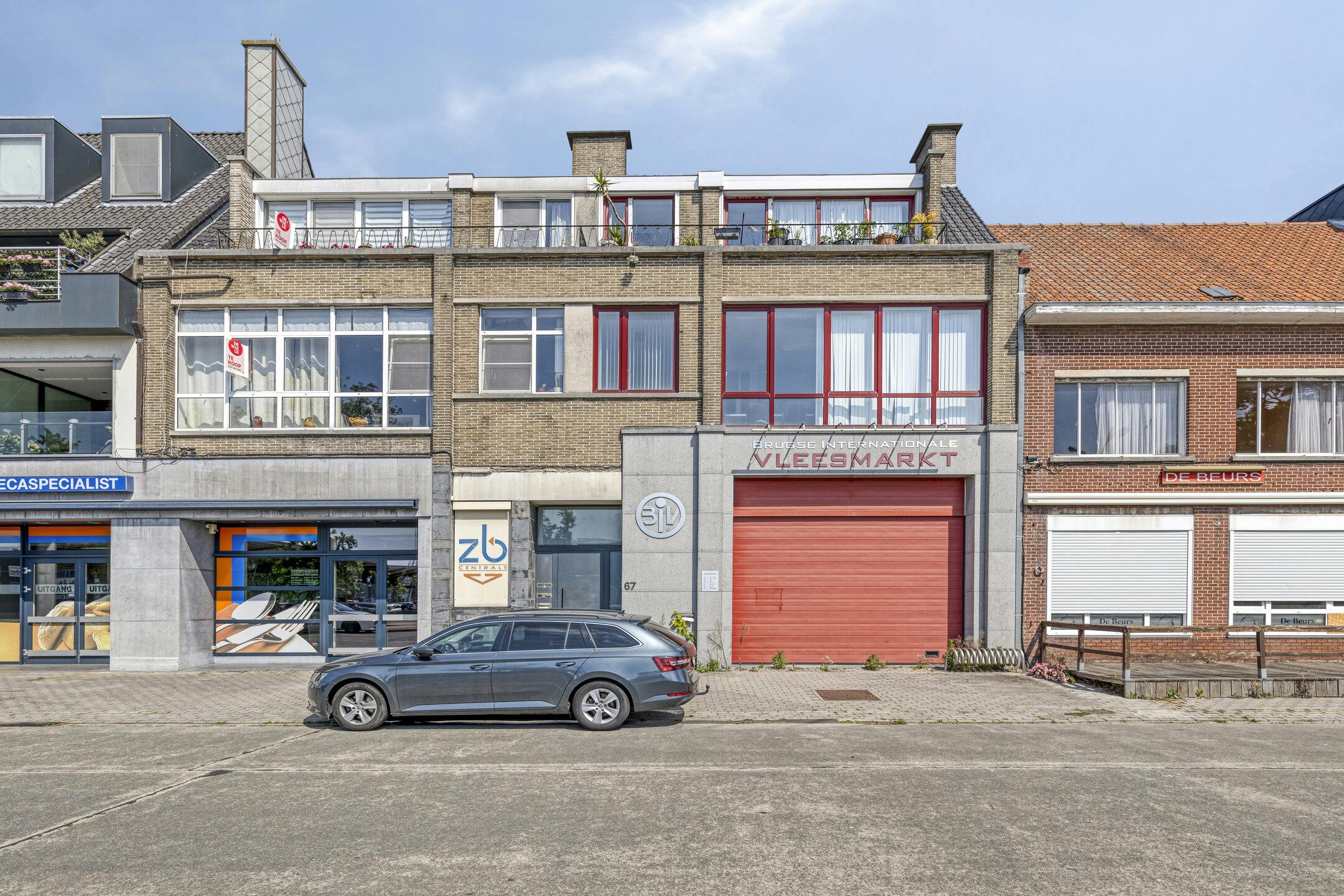 Te koop: Handelspand in het hart van Sint-Pieters (Brugge) foto 2