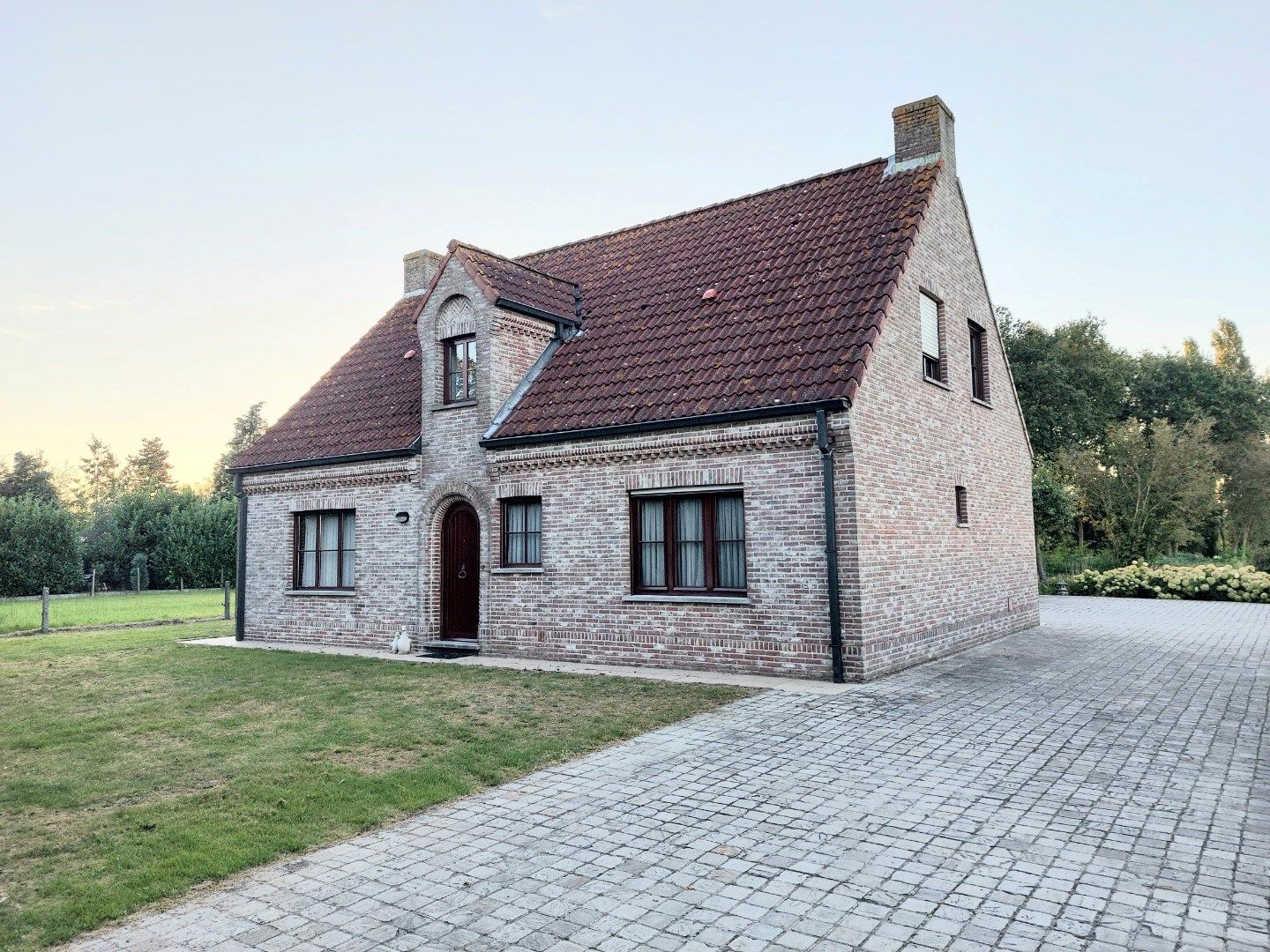 Landelijk gelegen villa foto 1