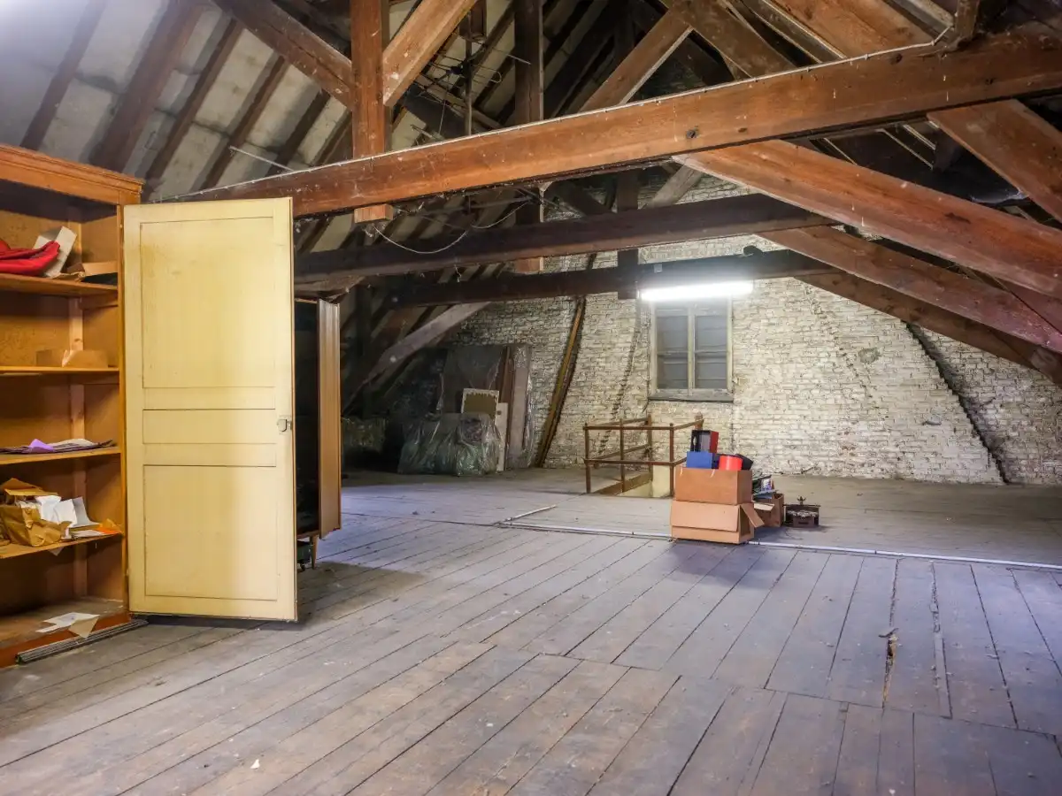 Izegem – Karaktervolle pastoriewoning met diepe tuin en tal van mogelijkheden foto 37