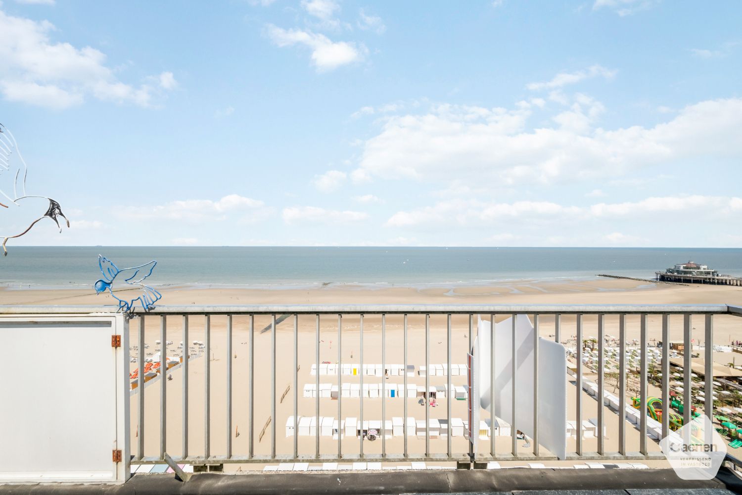Instapklare gemeubelde penthouse met één slaapkamer en met een prachtig zicht over de zee. Met garagebox op het Casinoplein inbegrepen. foto 11