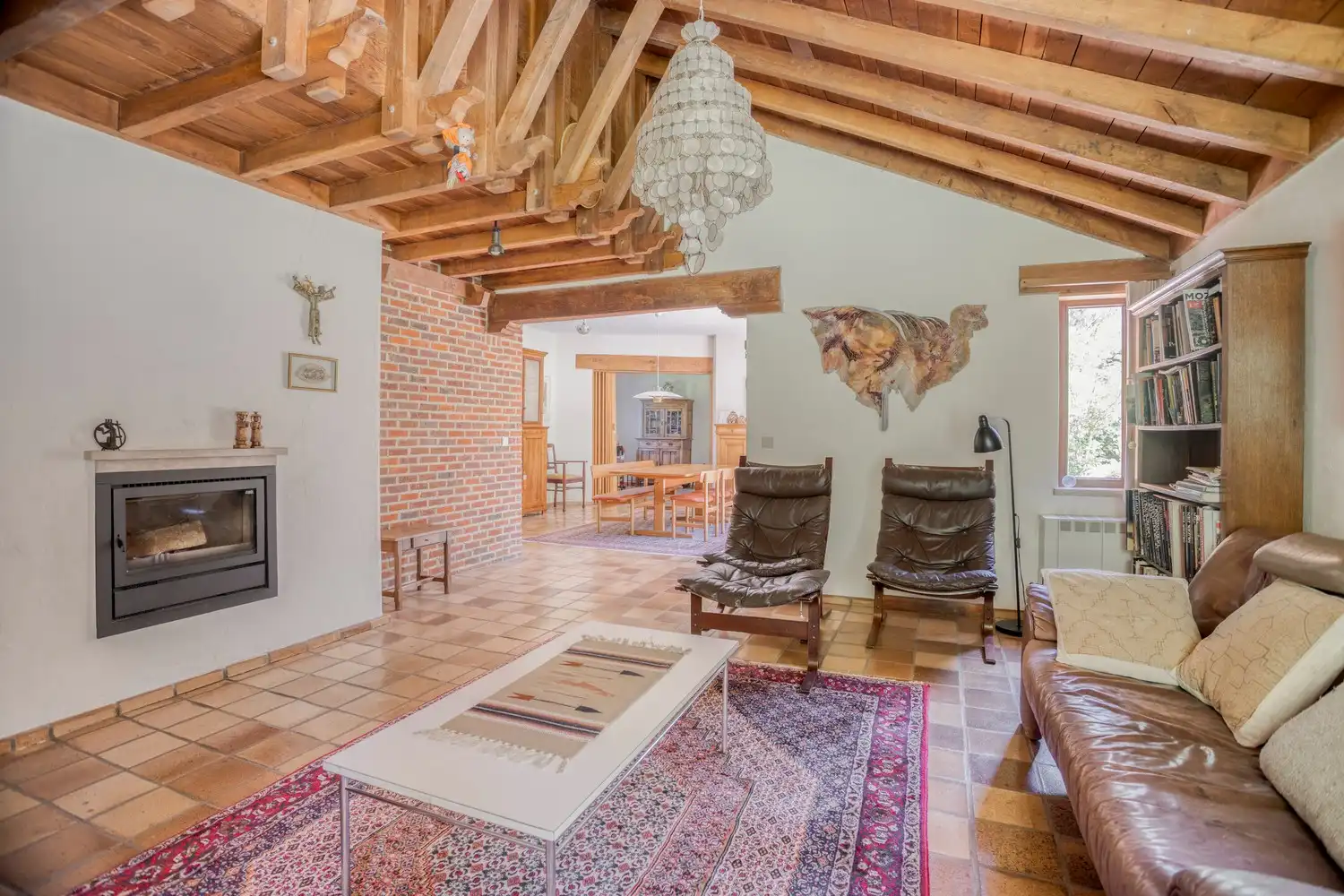 Prachtige, achterin gelegen villa op 22a15ca foto 11